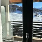 Torre Orologio Direttamente Sulle Piste דירה