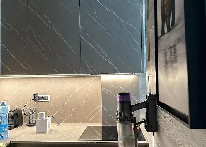Torre Orologio Direttamente Sulle Piste 塞斯特雷